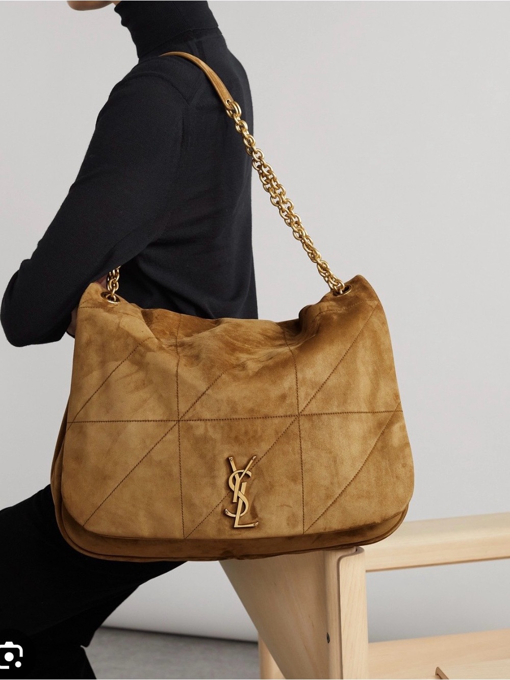 UNBRANDED Messenger Bag with Gold Chain Strap - Picture 9 of 9